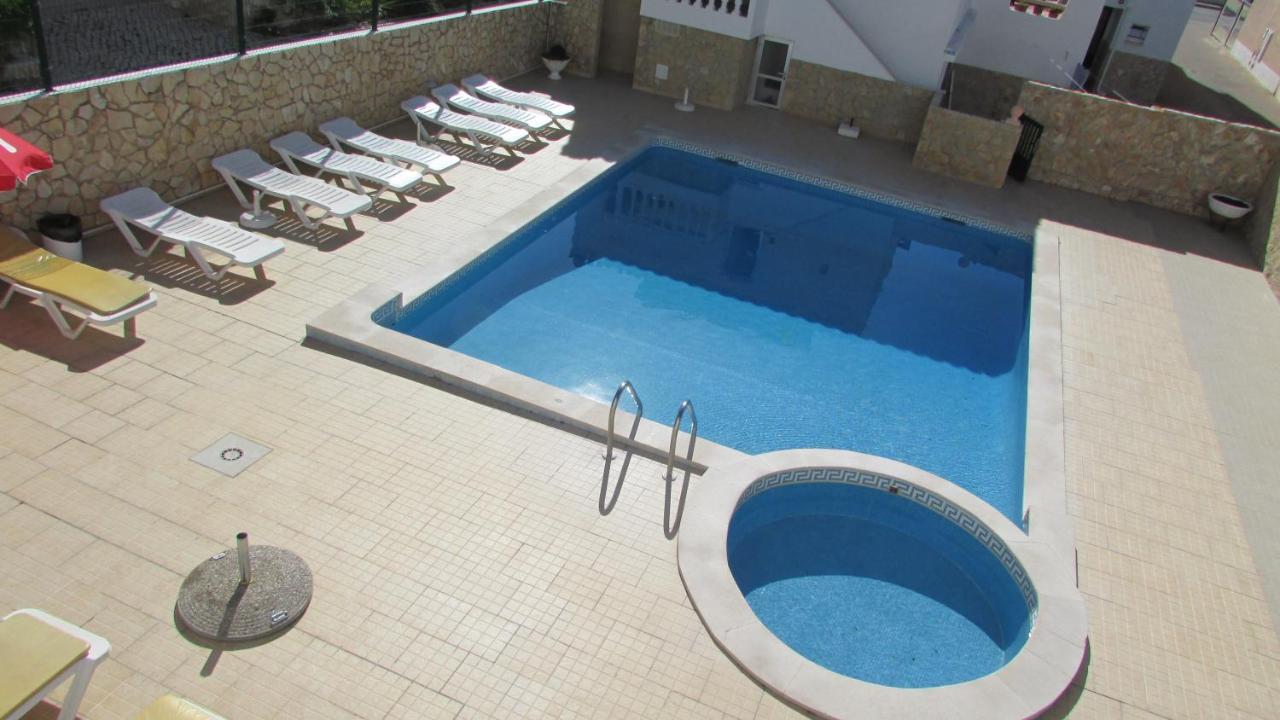 Apartamento - 2 A 4 Pessoas- Piscina Apartment Olhos de Agua  Exterior photo